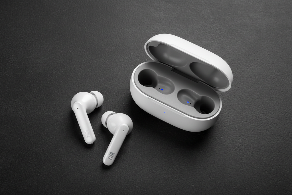 JBL Tune Beam 2 flat lay estuche abierto